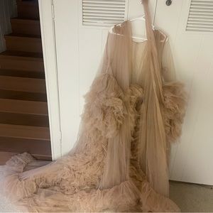 Vintage Robe for Maternity Photoshoot.   Beige/Cream